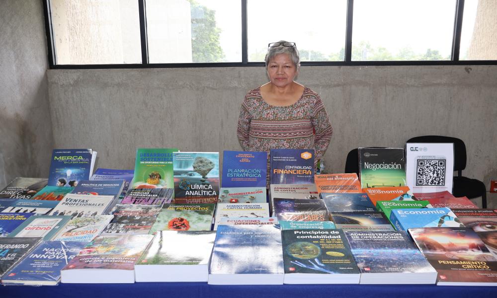 Inicia la “Feria Bibliográfica CUCosta 2024”, con interesantes actividades