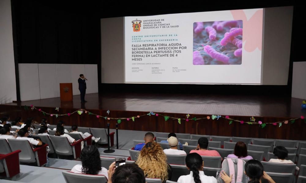Estudiantes de las áreas de la salud compartieron sus conocimientos a la comunidad universitaria
