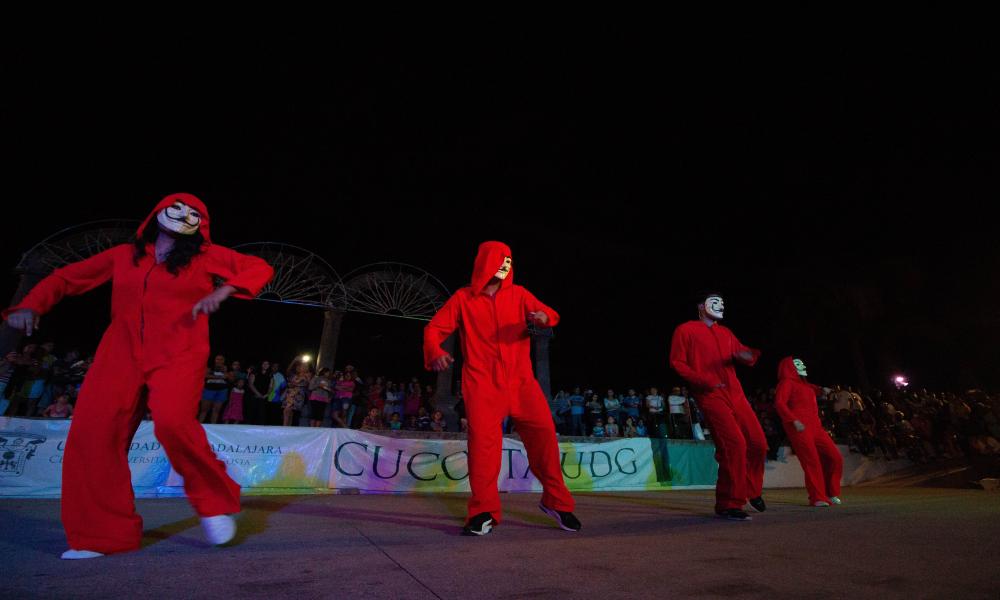 Impulsan los Universitarios la Activación Física a través del Baile