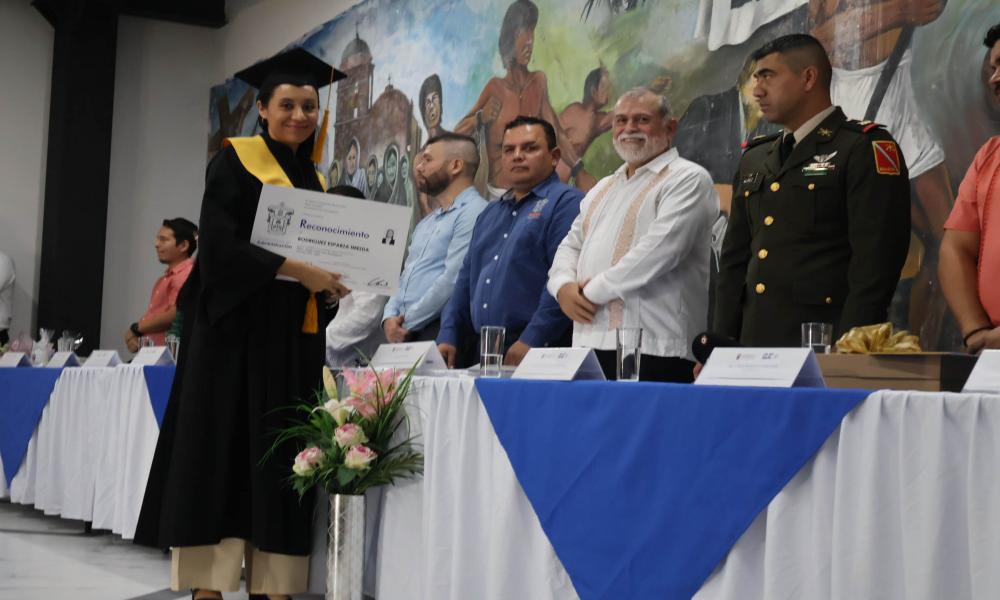 Celebran triple acto académico en la sede de Tomatlán CUCosta