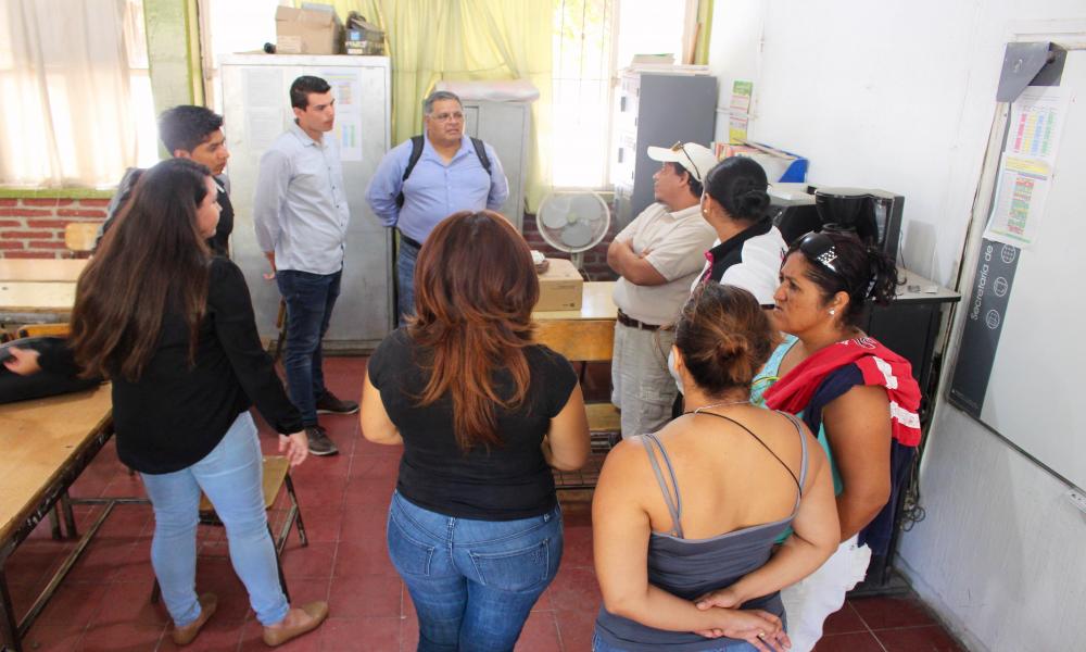 Asesoran universitarios a escuela primaria de Las Juntas