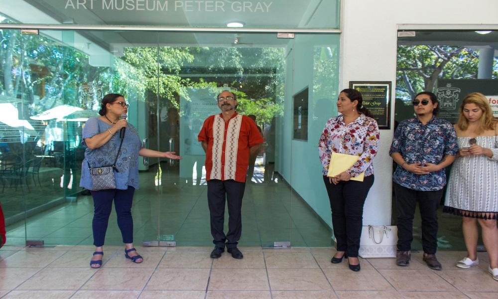 Inauguran exposición colectiva “Lux Alquimia” en el Museo de arte Peter Gray.