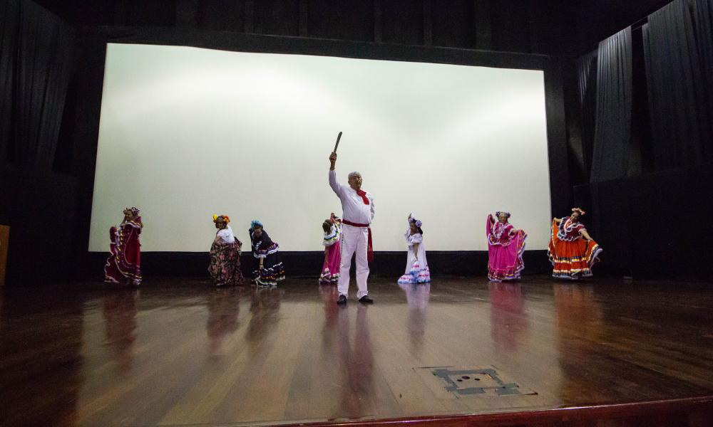 Concluye cursos emotivamente la comunidad del SUAM