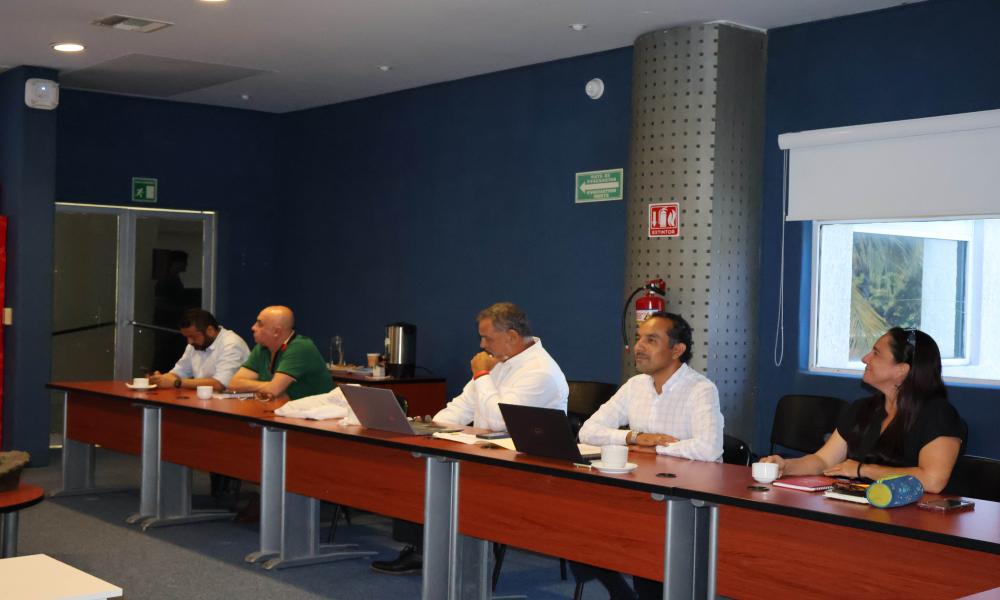 Se realiza la visita de evaluación a la carrera en Lic. en Cultura Fïsica y Deportes por COMACAF