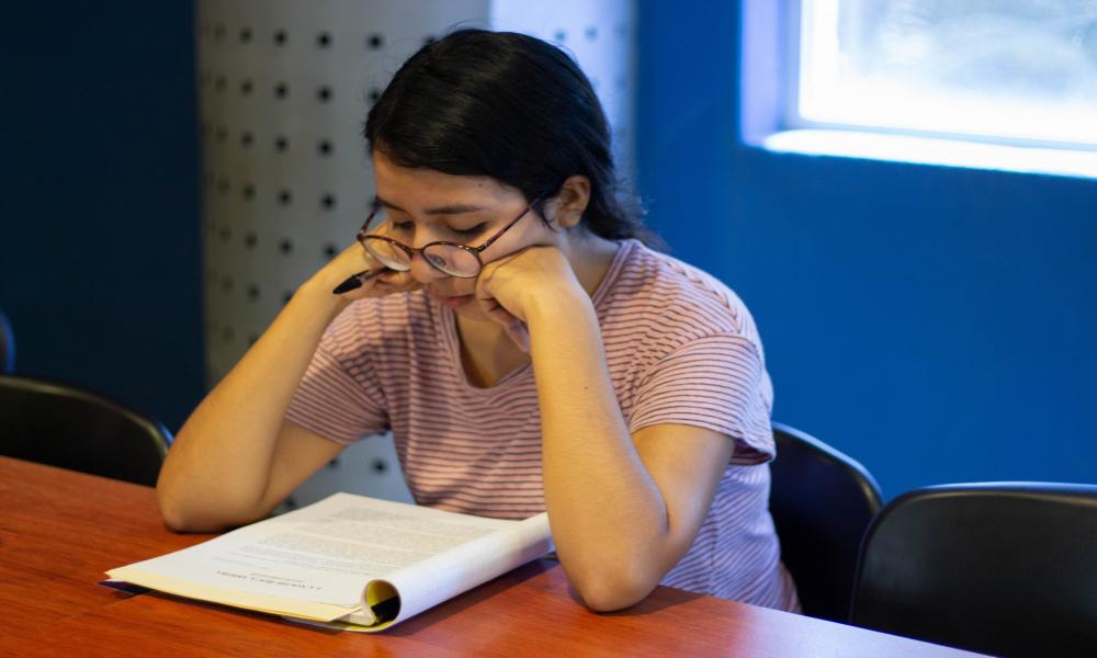 Fortalecen interés en la literatura con club de lectura “Literal”