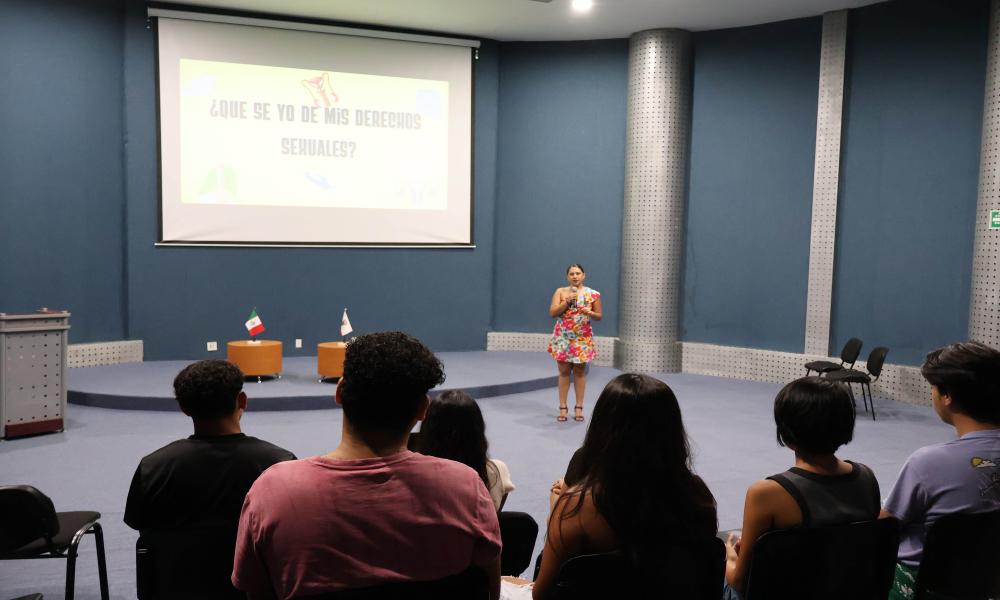 La abogada Mayté González Naranjo impartió la conferencia: “Hablemos de derechos sexuales y reproductivos”