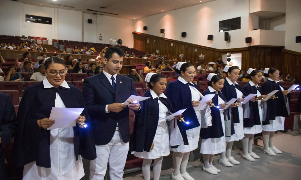 Egresa Décima Séptima Generación de la Licenciatura en Enfermería