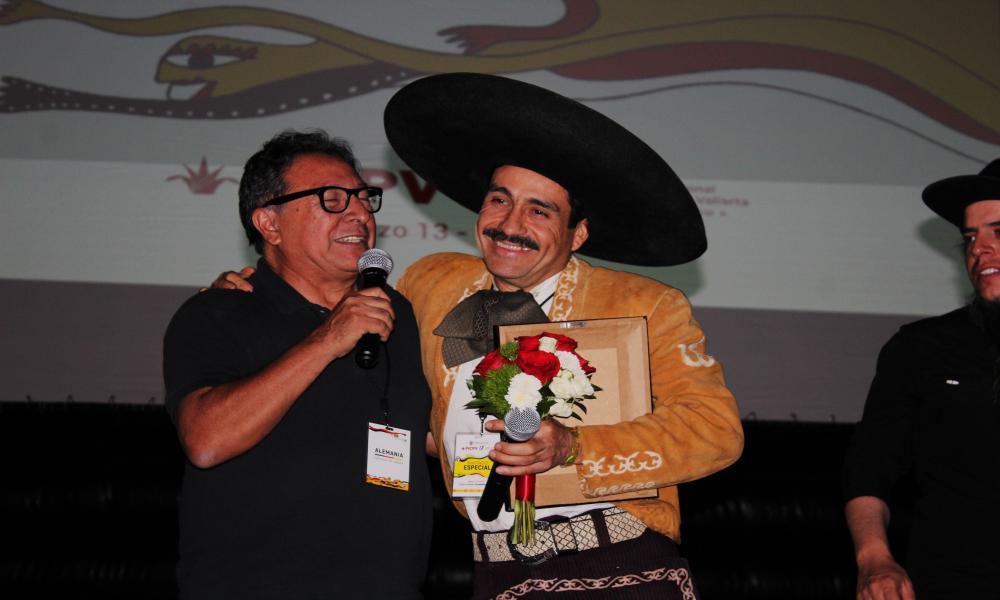 Triunfa "El charro de Toluquilla" en Puerto Vallarta