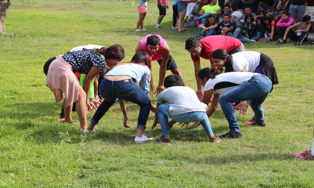 Conmemora CUCosta Día Mundial de la Actividad Física