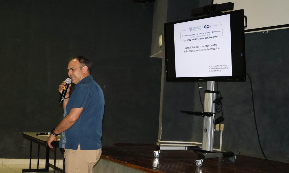 Inauguran el “7mo. Coloquio Académico de Estudios Económicos Sociales”