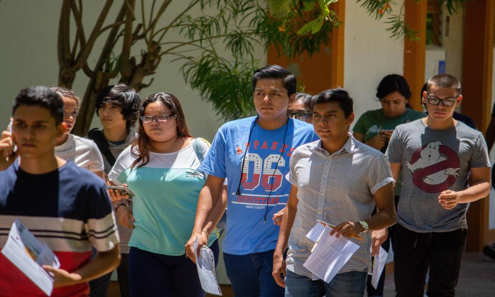 Más de dos mil 700 aspirantes presentan examen de ingreso al CUCosta