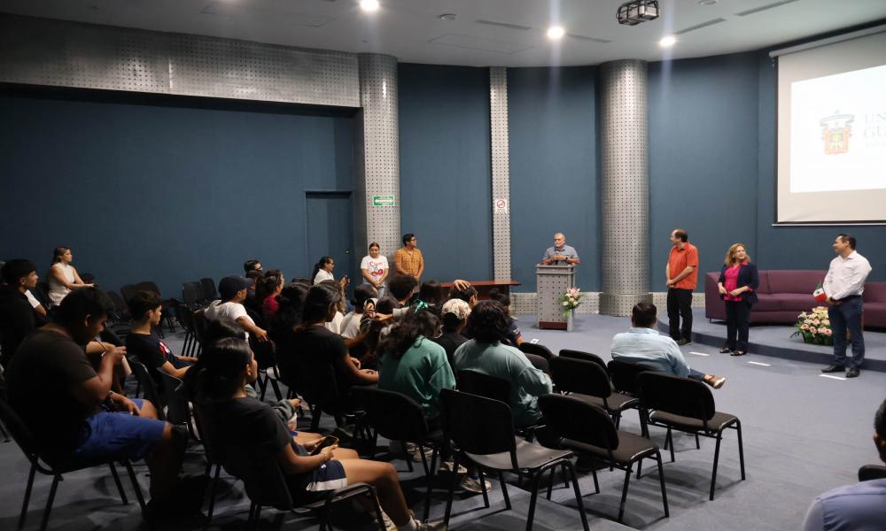 Viven estudiantes la experiencia de las “Jornadas de Ciencias Biológicas y de la Salud 2024”