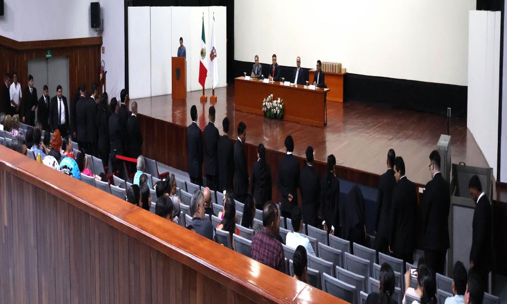 Egresan 36 estudiantes de la XXXIX Generación de la Licenciatura en Ingeniería Civil