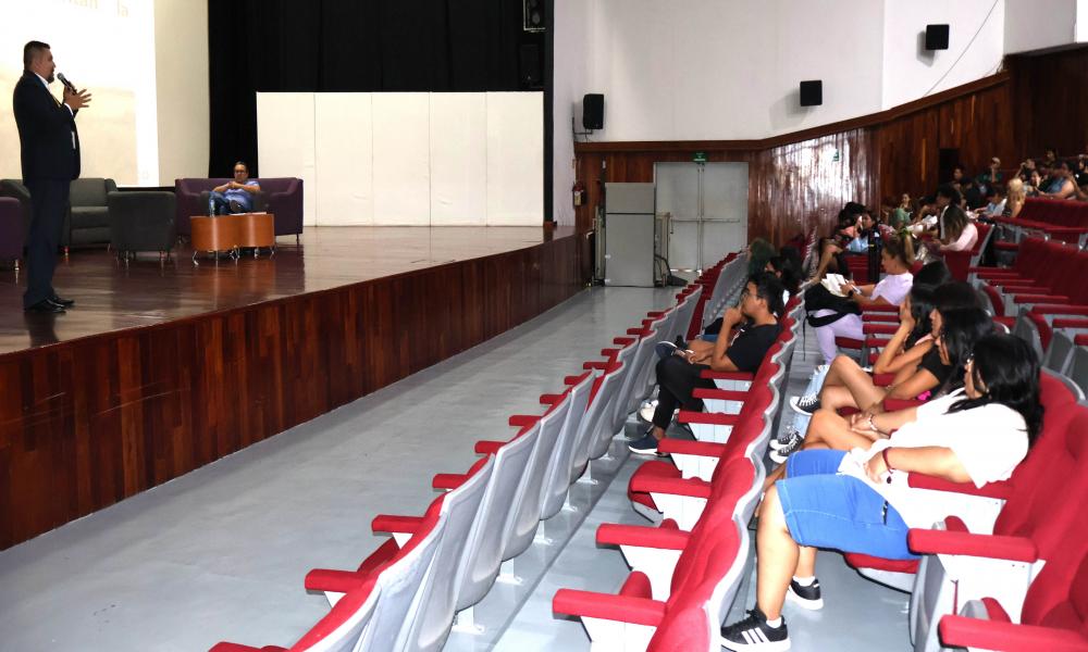 Imparten Conferencia: “Estrategia para la Salud Mental de Todos”