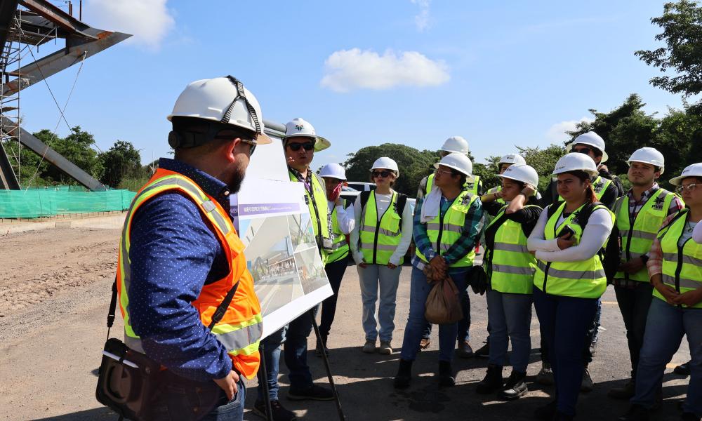 Estudiantes de Arquitectura realizan proyecto en base a la obra de la terminal 2 del Aeropuerto Internacional de Puerto Vallarta