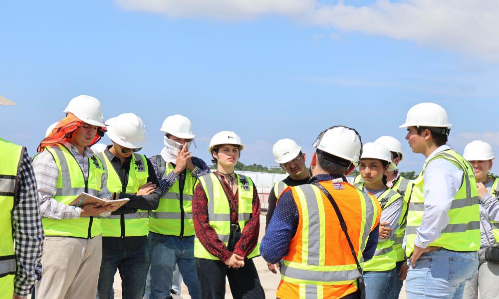 Estudiantes de Arquitectura realizan proyecto en base a la obra de la terminal 2 del Aeropuerto Internacional de Puerto Vallarta