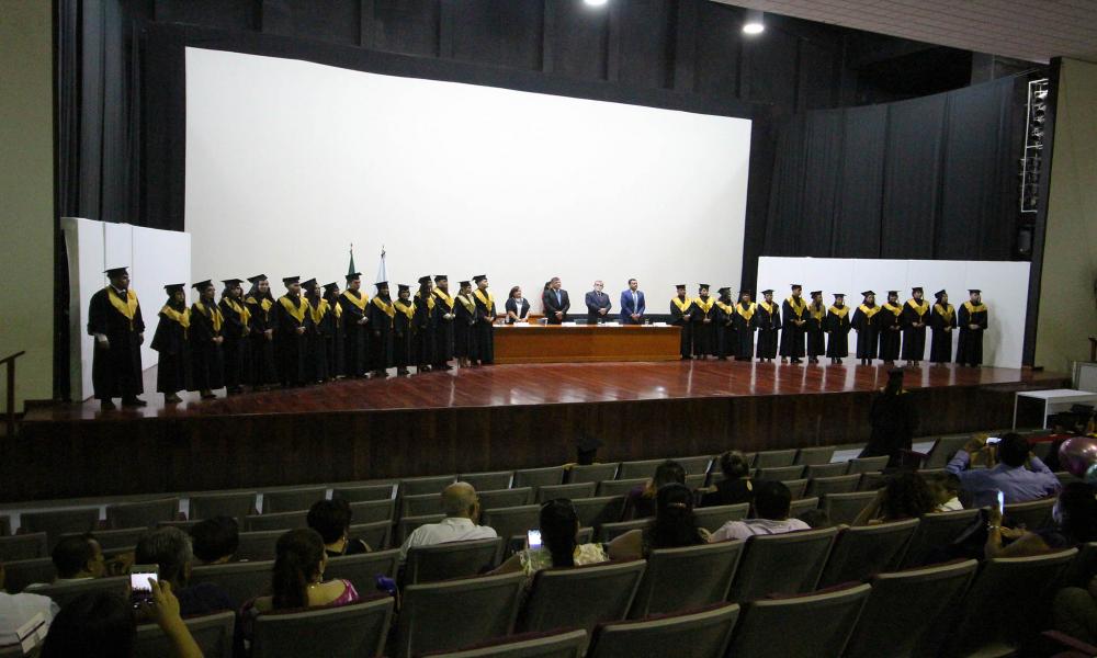 Se Titularon 31 Egresados de la XLII Generación de la Licenciatura en Abogado del CUCosta