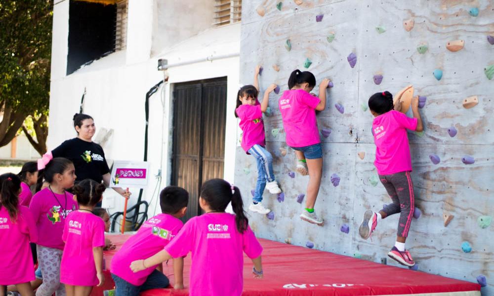 Deporte, cultura para 160 niños y jóvenes en el curso de verano Cucosta