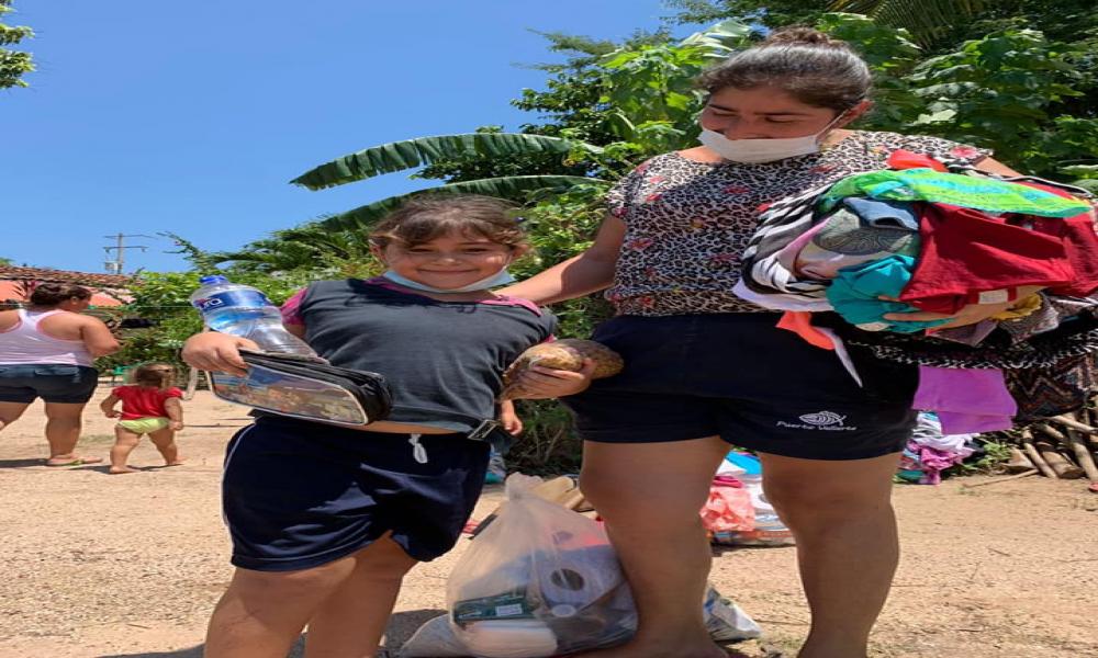 Entregan 236 despensas a afectados por huracán “Nora” en Tomatlán y Cabo Corrientes