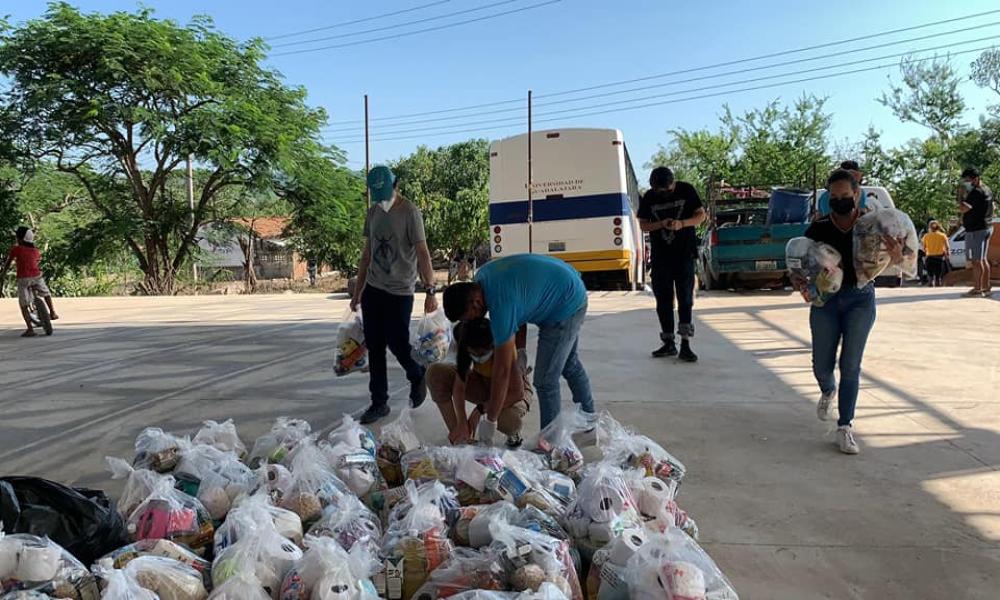 Entregan 236 despensas a afectados por huracán “Nora” en Tomatlán y Cabo Corrientes