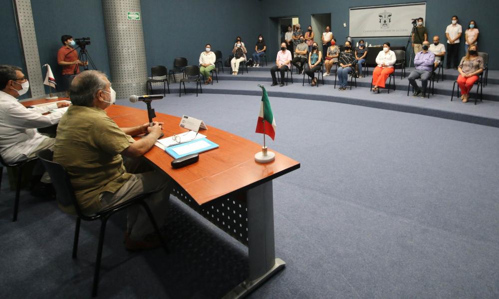 CUCosta recibió el dictamen de re acreditación de la Licenciatura en Biología