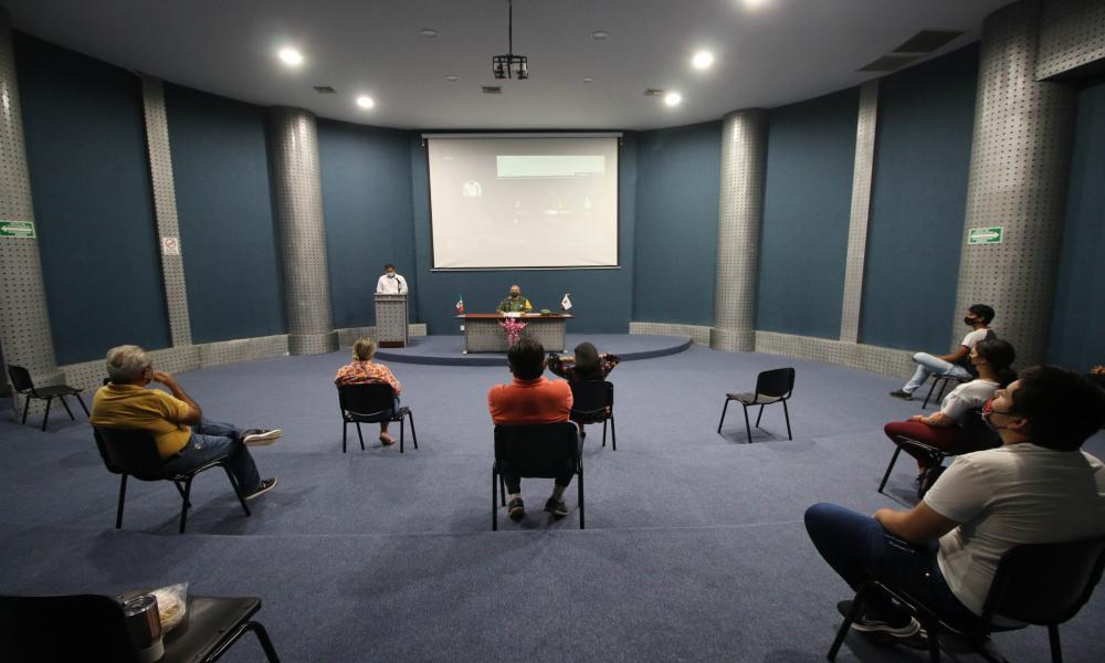 Positivo acercamiento de la comunidad del CUCosta con la autoridad de la 41a Zona Militar