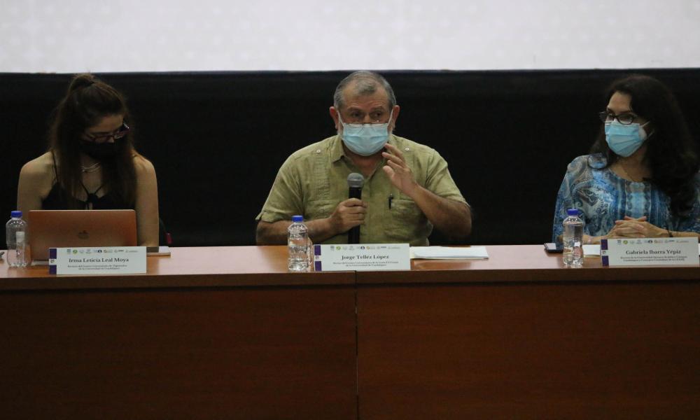 Defienden universitarios derechos humanos como salud y medio ambiente