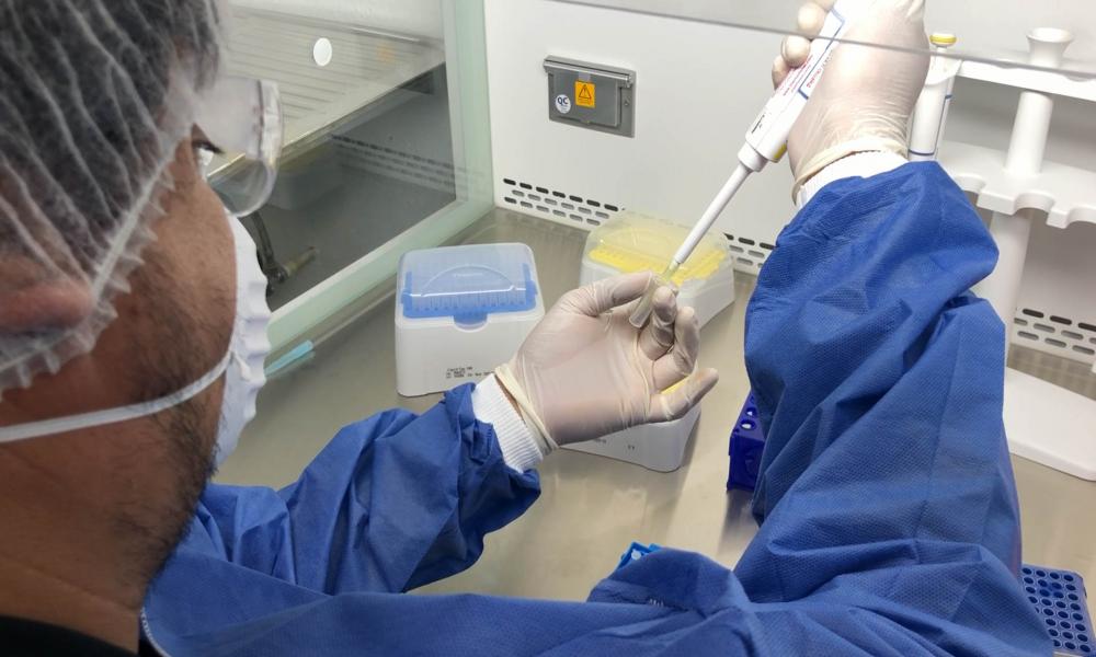 Llegan pruebas rápidas detectar COVID 19; habrá disponibles 50 por día