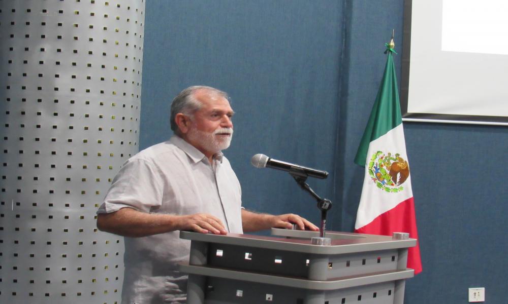 Entregan reconocimientos a agentes de paz en el Centro Universitario de la Costa