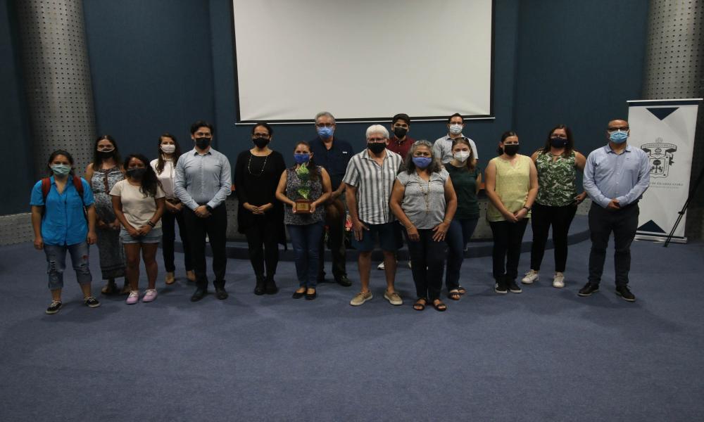 Entregan presea a ganadores de “Premios Latinoamérica Verde 2021