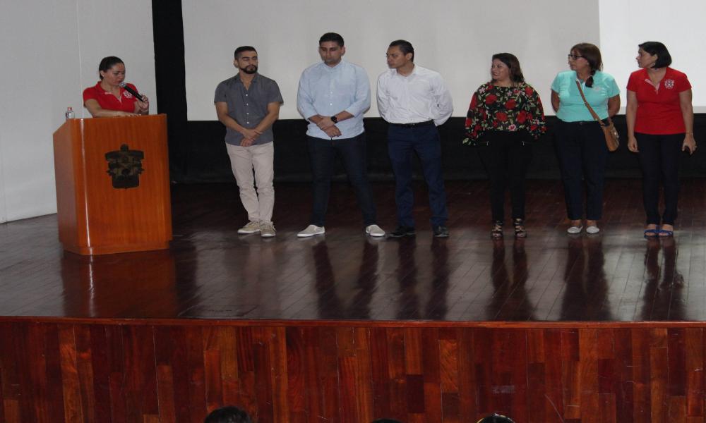Más de 600 Estudiantes de Bachillerato, Asistieron a la “1ra.Feria Educativa” del CUCosta