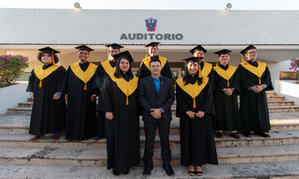 Egresa generación de Ingenieros en Comunicación Multimedia y Telemática del CUCosta