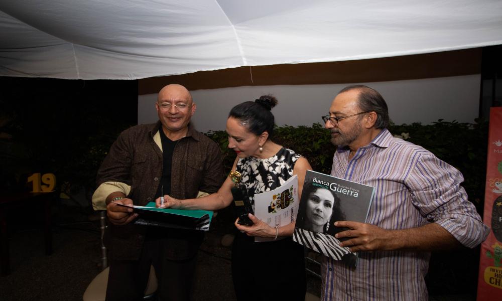 FICPV entrega “La Iguana de Oro” a Blanca Guerra