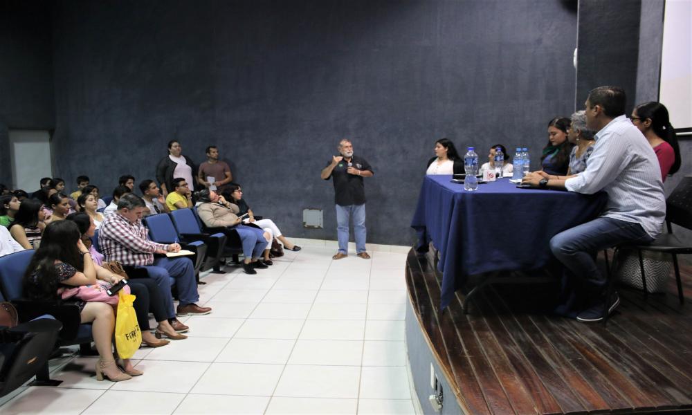 En el CUCosta Conmemoraron “Día Internacional de la Mujer” con el Panel “Medidas Contra la Alerta de Género”