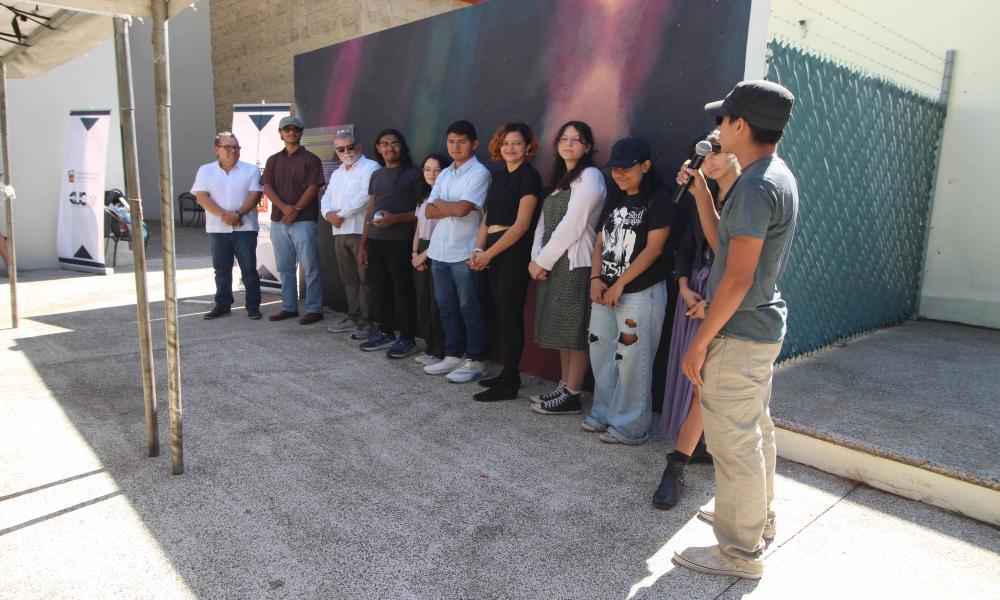 Inauguran mural “Pálido Punto Azul”, obra de estudiantes del CUCosta