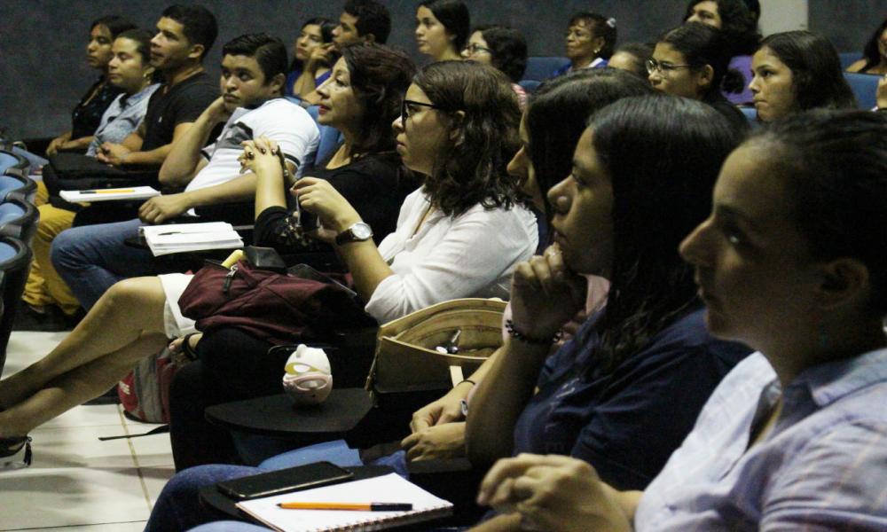 En CUCosta Realizaron Panel de Expertos Sobre “Violencia de Género”
