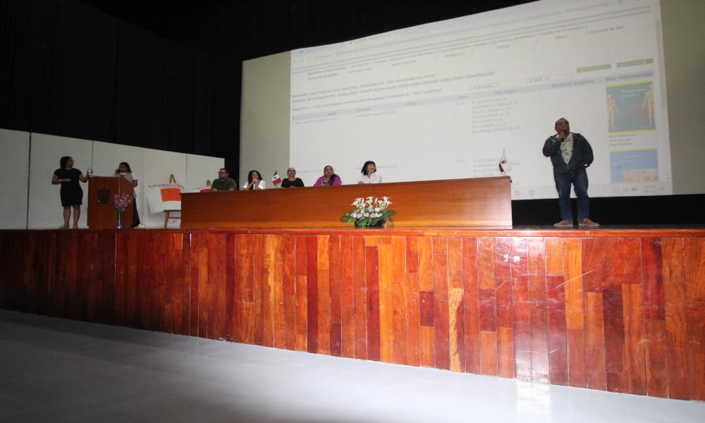 Se desarrolla con éxito el primer curso “Clase de Análisis de Problemas Globales del Siglo XXI”