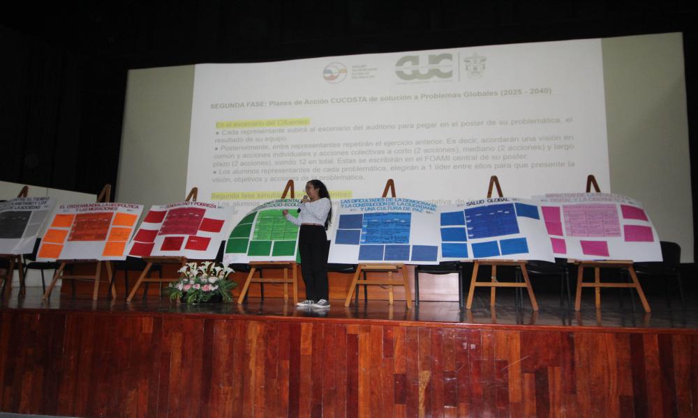 Se desarrolla con éxito el primer curso “Clase de Análisis de Problemas Globales del Siglo XXI”