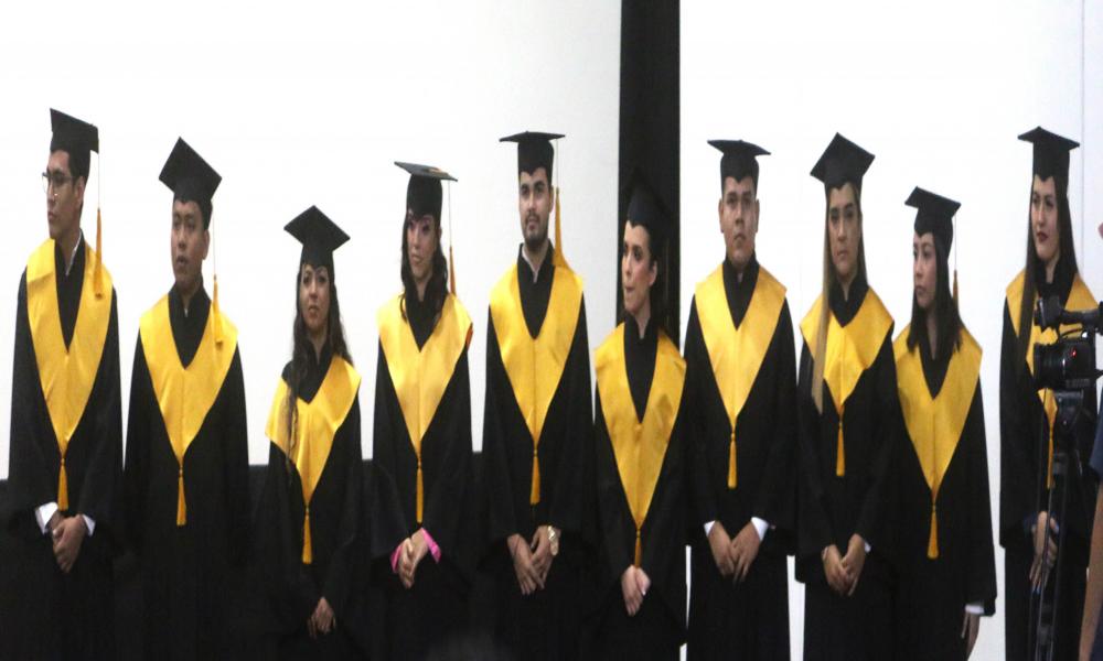 Se titularon 18 abogados de 37 egresados de la Quincuagésima Primera Generación “Mtro. José Emigdio Hurtado Rolón”