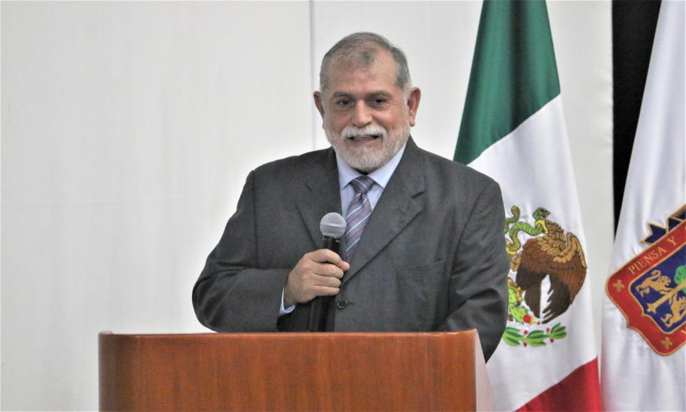 Se titulan 32 egresados de la L Generación de la Lic. en Abogado del CUCosta