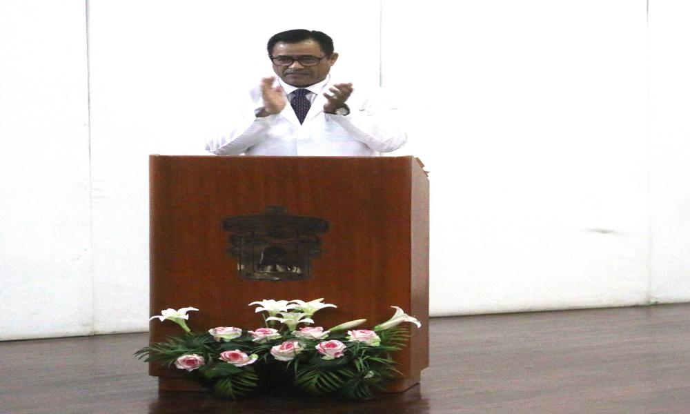 Egresa Primera Generación de Especialidades Médicas en CUCosta