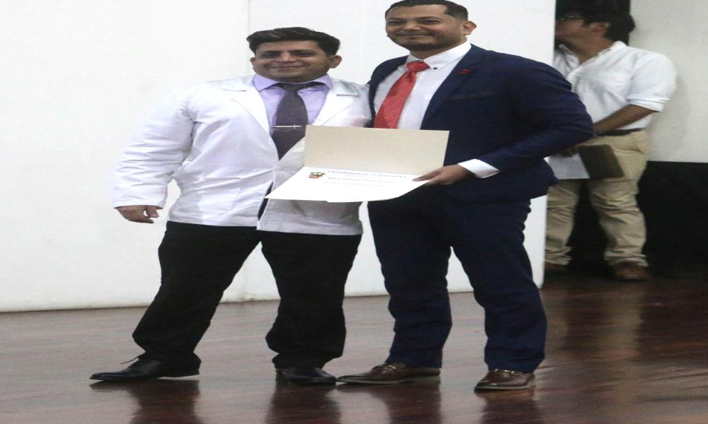 Egresa Primera Generación de Especialidades Médicas en CUCosta