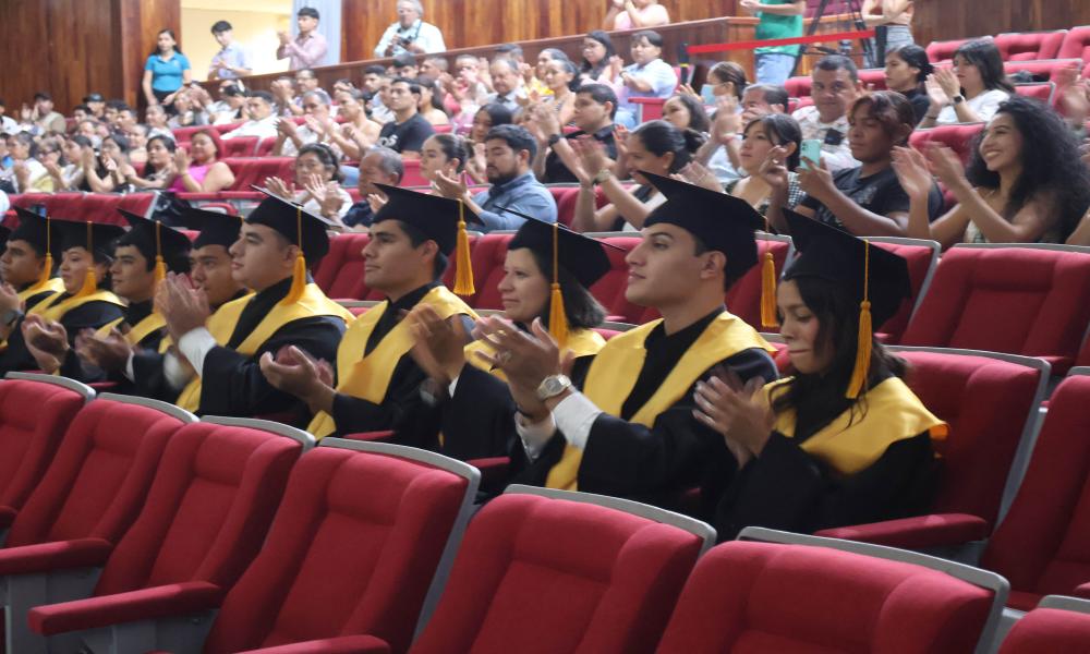 Concluye con satisfacción, la XVI Generación de la Licenciatura en Cultura Física y Deportes “Dra. Raquel García Pereda”