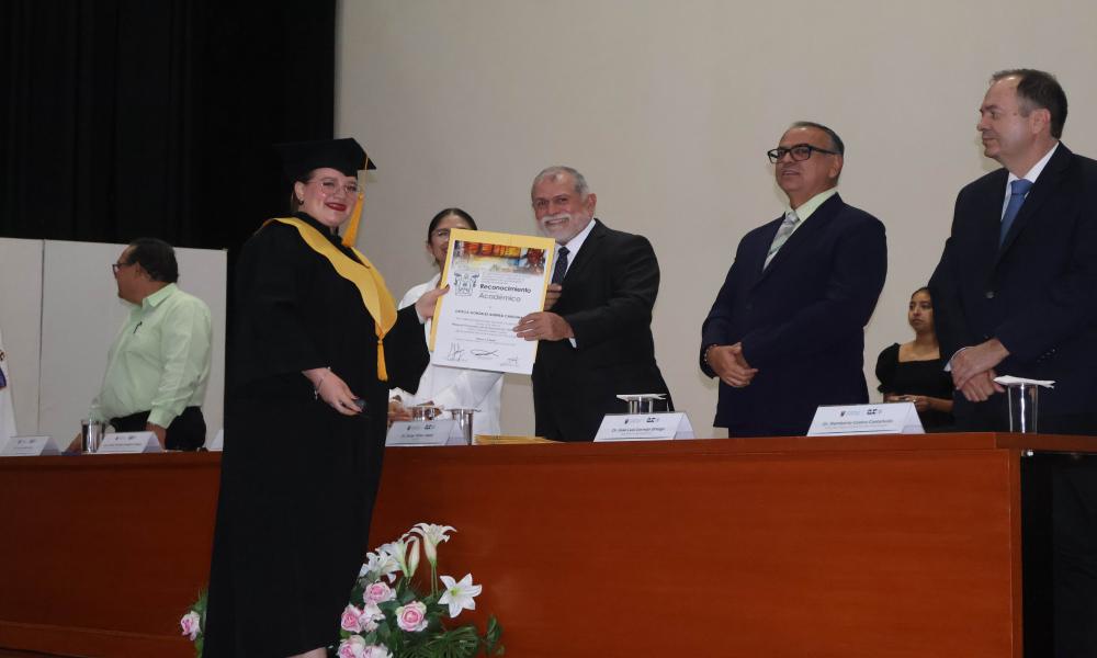 Emotivo acto académico de la XLV Generación de la Licenciatura en Psicología “Mtra. Yolanda Téllez López”