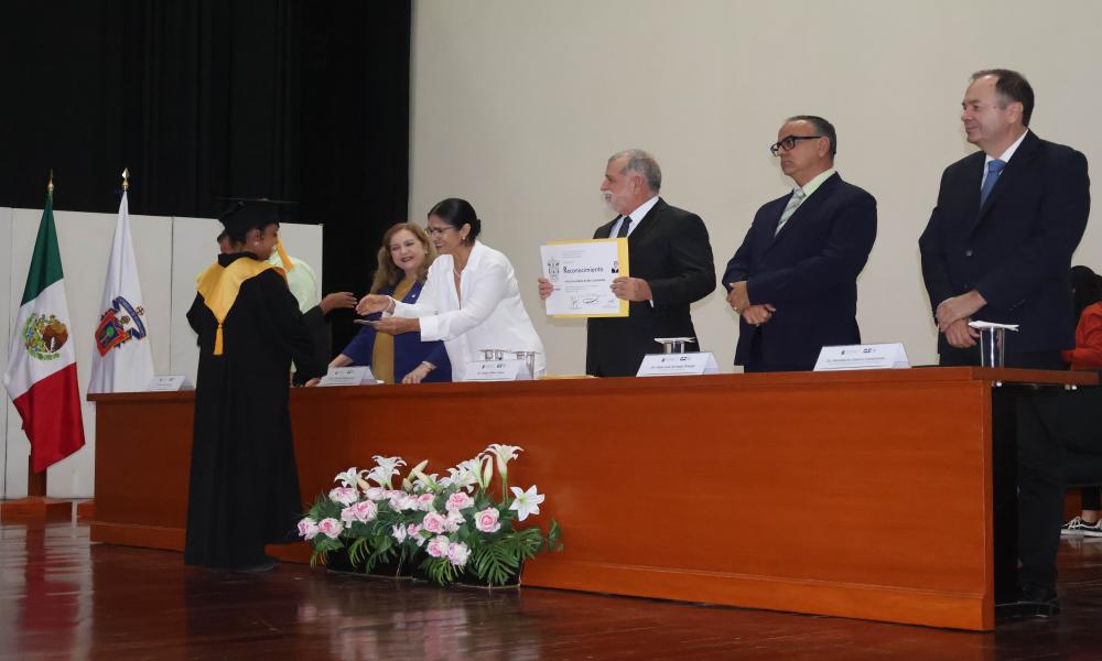 Emotivo acto académico de la XLV Generación de la Licenciatura en Psicología “Mtra. Yolanda Téllez López”