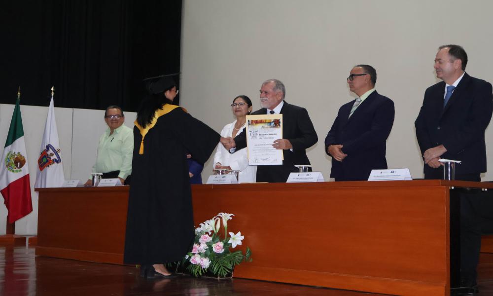 Emotivo acto académico de la XLV Generación de la Licenciatura en Psicología “Mtra. Yolanda Téllez López”