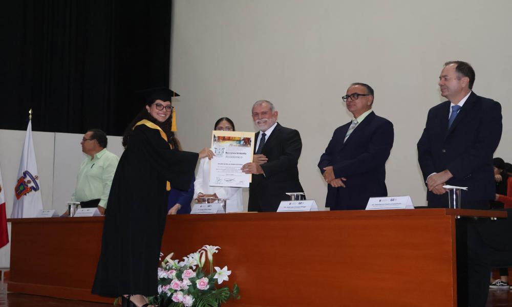 Emotivo acto académico de la XLV Generación de la Licenciatura en Psicología “Mtra. Yolanda Téllez López”