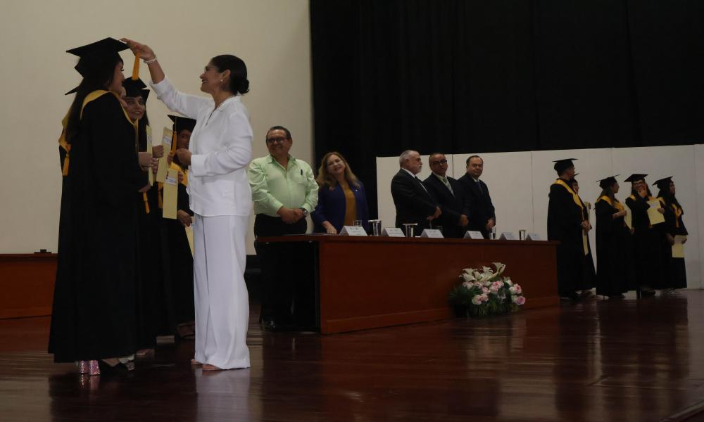 Emotivo acto académico de la XLV Generación de la Licenciatura en Psicología “Mtra. Yolanda Téllez López”