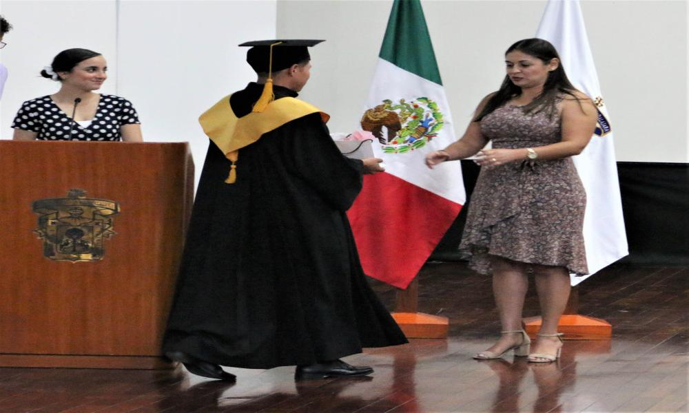 Se realiza acto académico de la Quincuagésima Generación de Lic. Administración “Mtra. Claudia Gauthiez González”