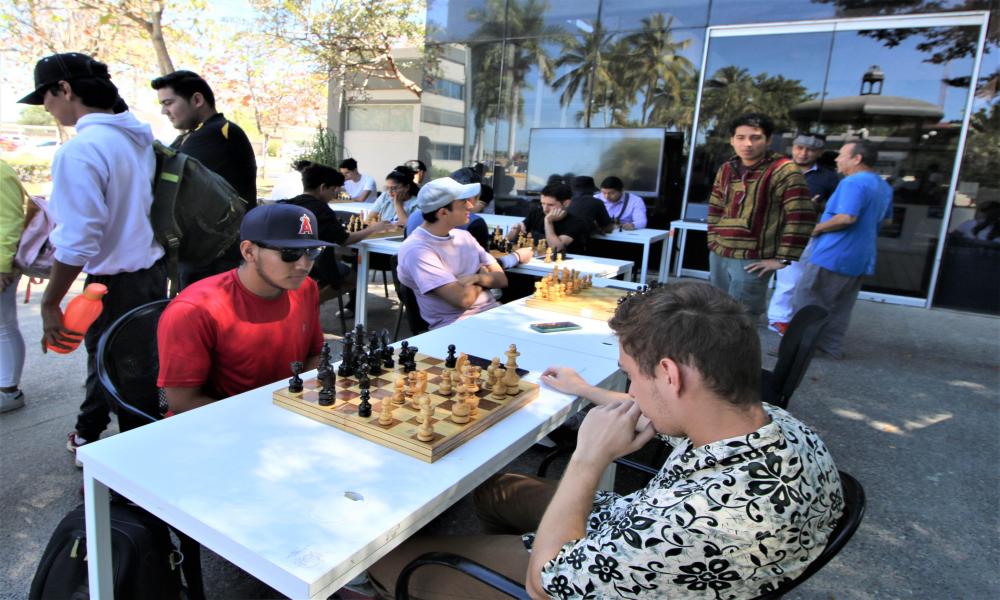 Exitosa convocatoria al Torneo de Ajedrez que a la vez fomenta la lectura